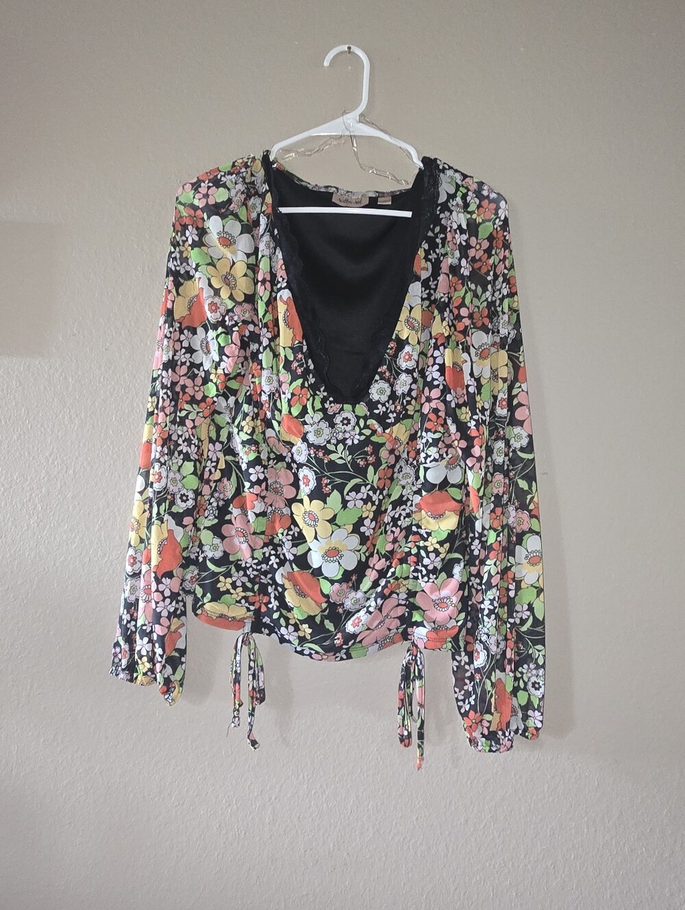 Floral Top with lace trim